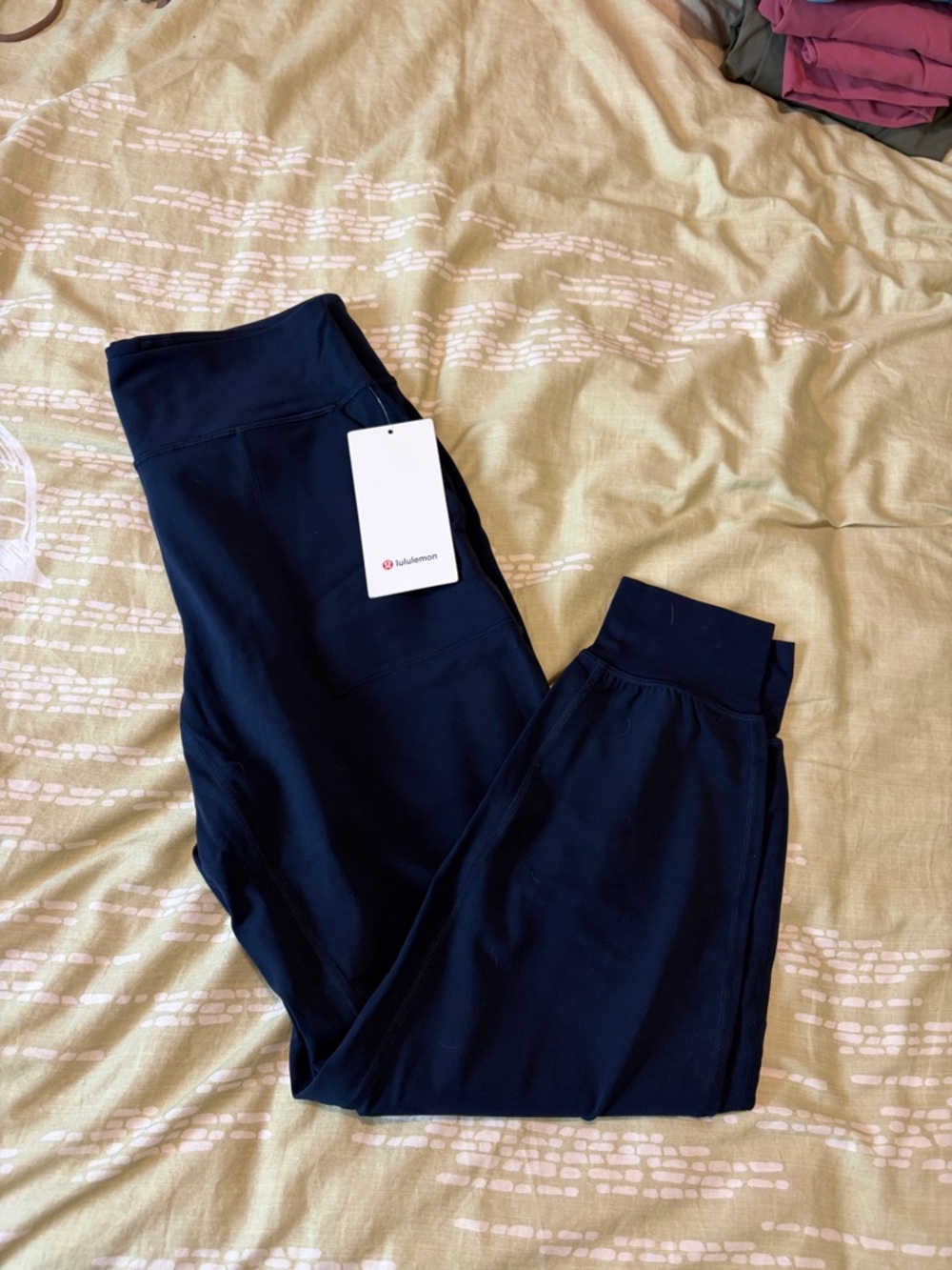 lululemon athletica women’s Dark Navy High-Waist Joggers